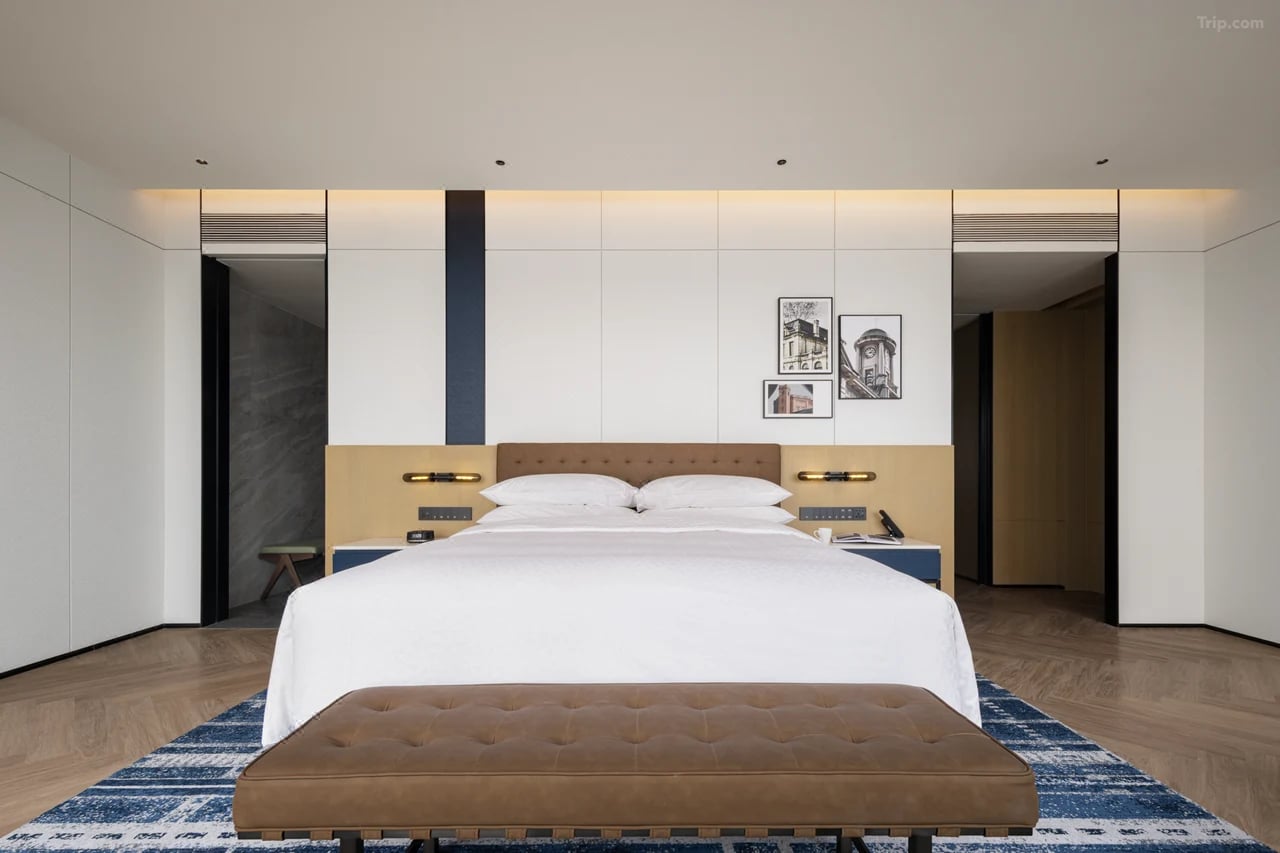 Four Points by Sheraton — 3