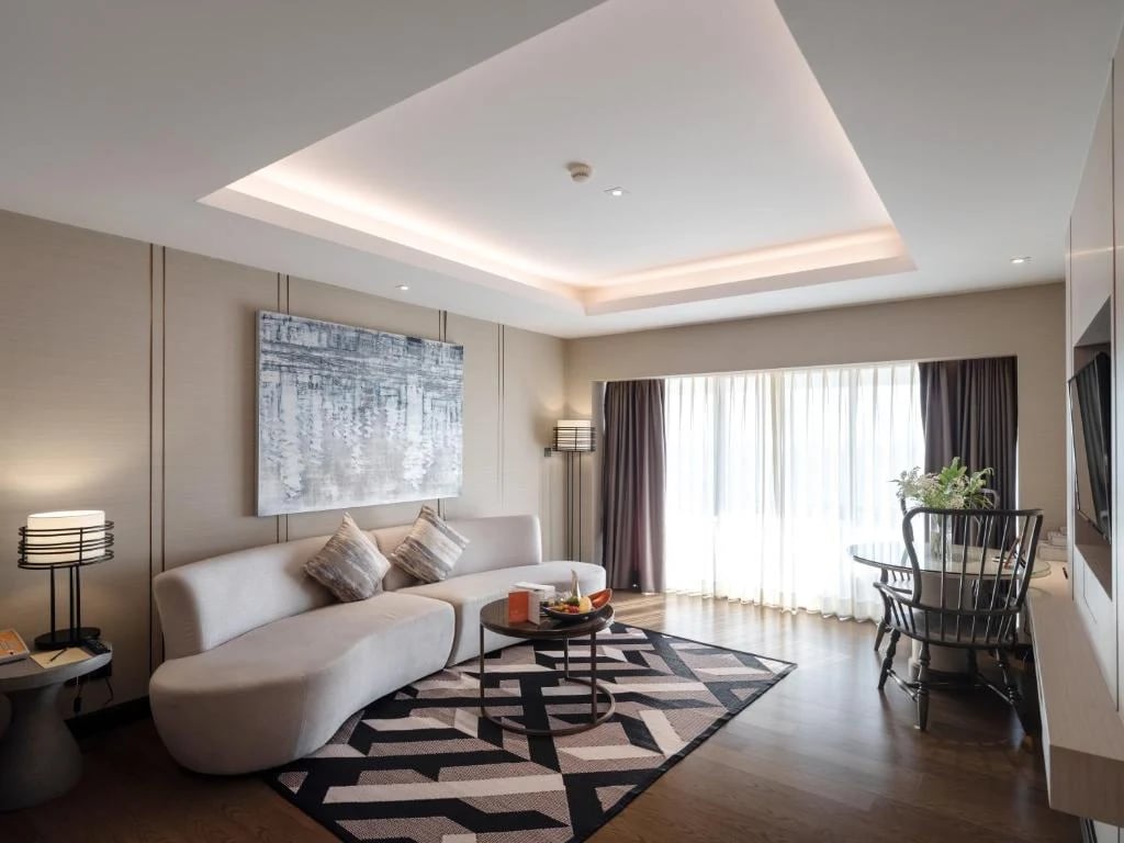 Pullman Phuket Karon Beach Resort — 8