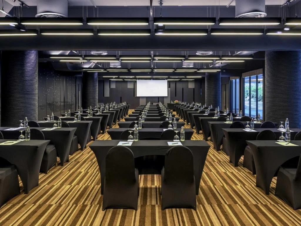 Pullman Phuket Karon Beach Resort — 16