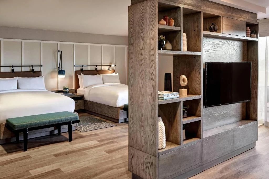 Westdrift Manhattan Beach — 10